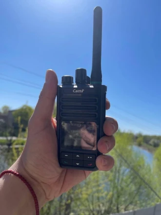 ДТЕК ВДЕ передав 10 портативних рацій прикордонникам