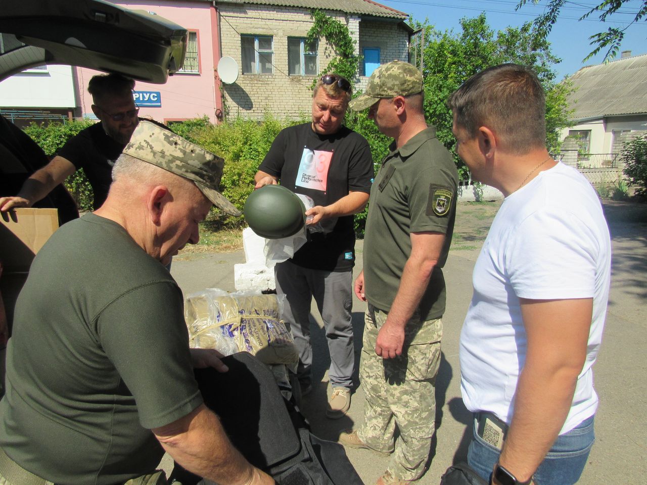 ДТЕК ВДЕ передав військову амуніцію для потреб громади на Миколаївщині