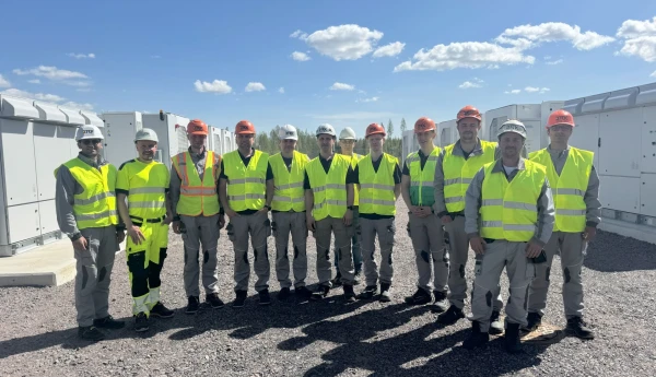 В ДТЕК ВДЕ пройшли професійний курс з управління установками зберігання енергії Fluence В ДТЕК ВДЕ пройшли професійний курс з управління установками зберігання енергії Fluence