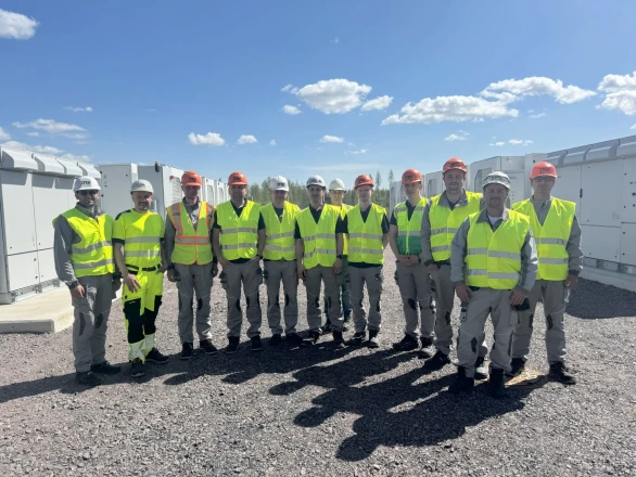 В ДТЕК ВДЕ пройшли професійний курс з управління установками зберігання енергії Fluence