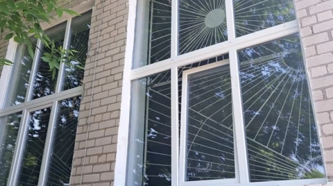 ДТЕК ВДЕ профінансував встановлення 35 нових віконних блоків у ліцеях на Нікопольщині ДТЕК ВДЕ профінансував встановлення 35 нових віконних блоків у ліцеях на Нікопольщині